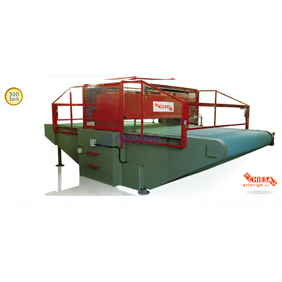 CHIESA Mod. TTM Belt. Máquina troqueladora hidráulica.