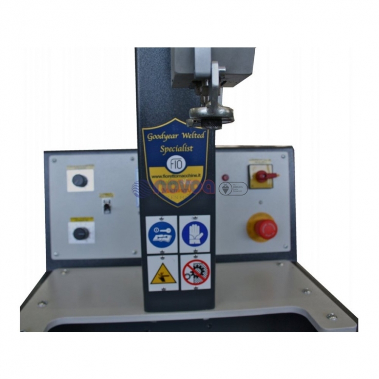 Fioretto UTF. Máquina recortadora del corte goodyear.