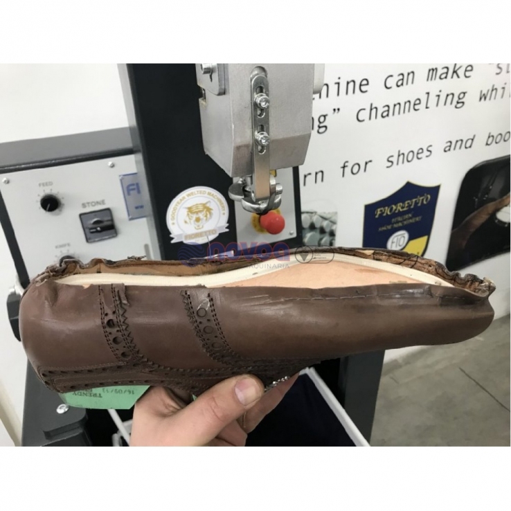 Fioretto UTF. Máquina recortadora del corte goodyear.